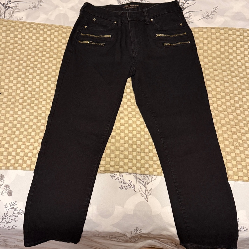 Jennifer Lopez Black Capri Pants